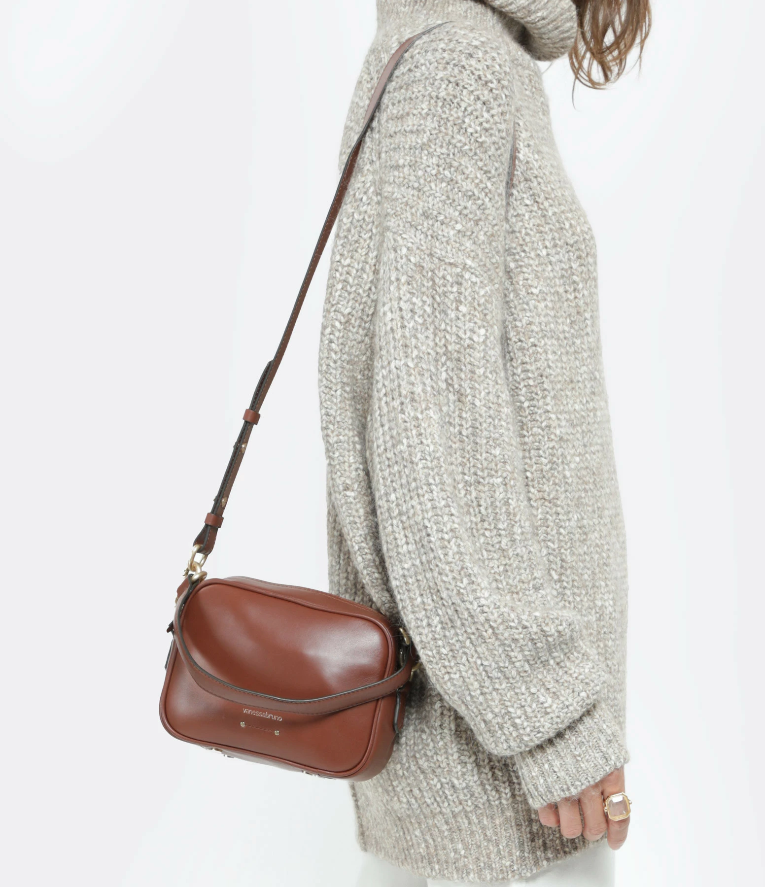 VANESSA BRUNO Sac Holly Cuir Lisse Cognac 7 VANESSA BRUNO Sac Holly Cuir Lisse Cognac – Image 5