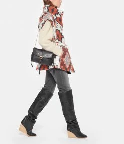 VANESSA BRUNO Sac Clutch Cuir Agneau Noir 14 VANESSA BRUNO Sac Clutch Cuir Agneau Noir -jerome dreyfuss shop unnamed file 1341