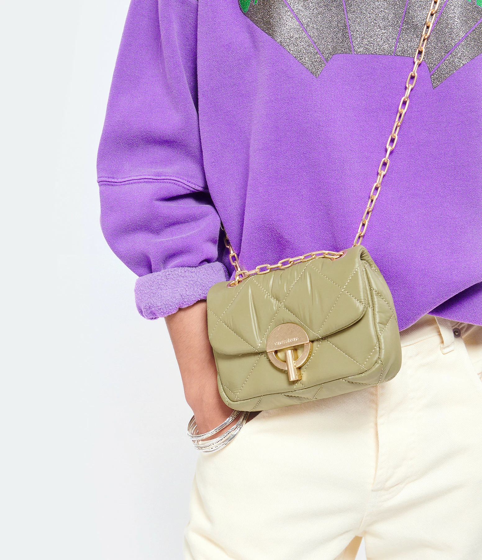 VANESSA BRUNO Sac Nano Moon Kaki 7 VANESSA BRUNO Sac Nano Moon Kaki – Image 5