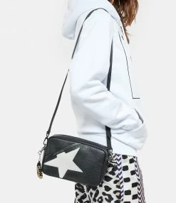 GOLDEN GOOSE Sac Star Cuir Noir Blanc 12 GOLDEN GOOSE Sac Star Cuir Noir Blanc -jerome dreyfuss shop unnamed file 2208