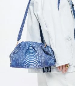 SISTA PARIS Sac Big Uniq Cuir Souple Python Bleu Jean 12 SISTA PARIS Sac Big Uniq Cuir Souple Python Bleu Jean -jerome dreyfuss shop unnamed file 2388