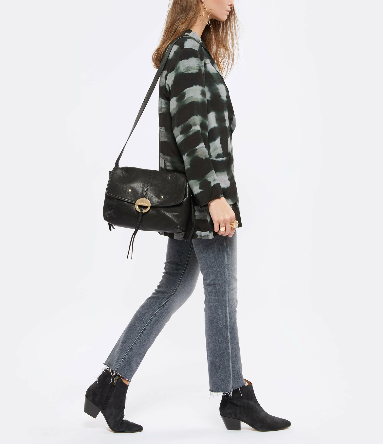 VANESSA BRUNO Sac Crossbody GM Cuir Agneau Noir 8 VANESSA BRUNO Sac Crossbody GM Cuir Agneau Noir – Image 6