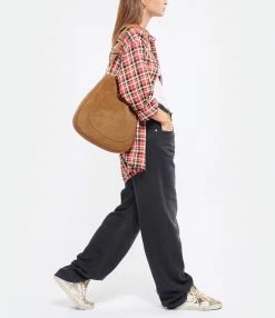 VANESSA BRUNO Sac Hobo Rond Cuir Suédé Ambre 13 VANESSA BRUNO Sac Hobo Rond Cuir Suédé Ambre -jerome dreyfuss shop unnamed file 2819