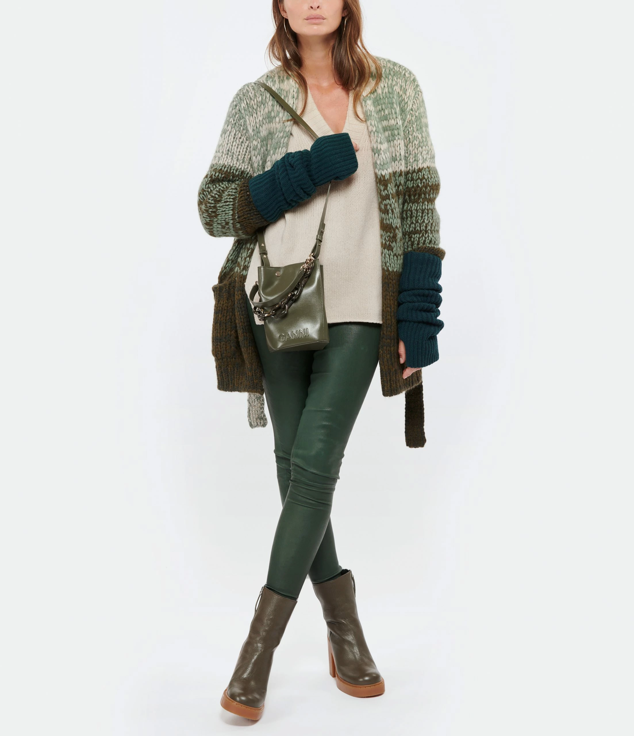 GANNI Sac Seau Cuir Recyclé Kalamata 9 GANNI Sac Seau Cuir Recyclé Kalamata – Image 7