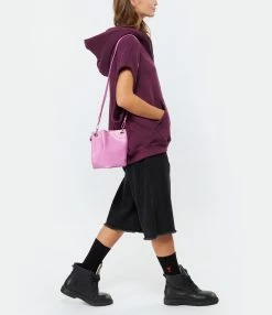 GANNI Sac Seau Cuir Recyclé Cyclamen 15 GANNI Sac Seau Cuir Recyclé Cyclamen -jerome dreyfuss shop unnamed file 801